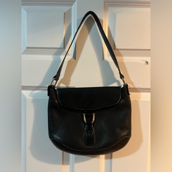 Chic Black Leather Shoulder Bag - Picture 1 of 4